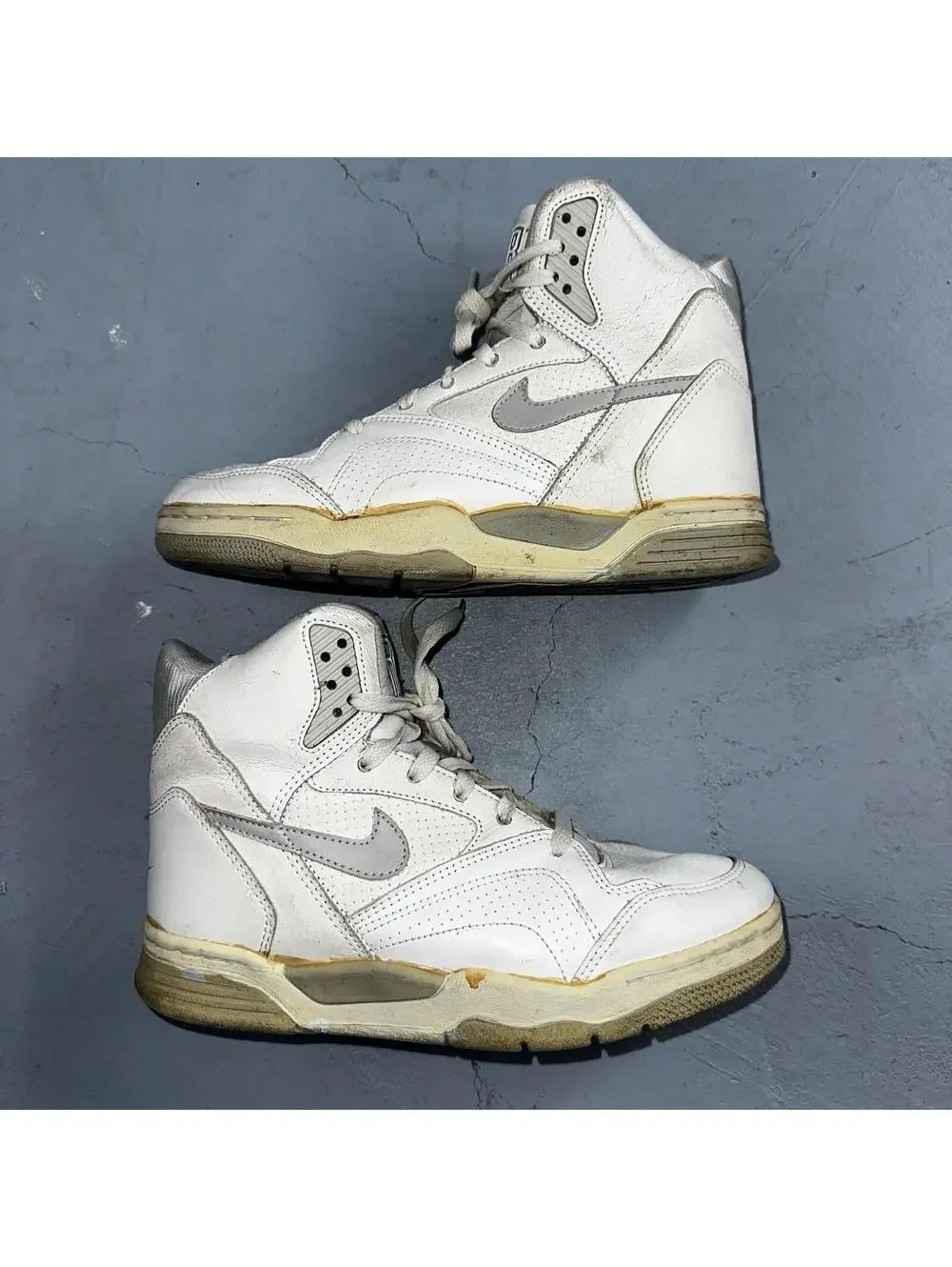 Nike Vintage 1990 Air Delta Force High Great Condition Men’s 8.5 Rare 90s White